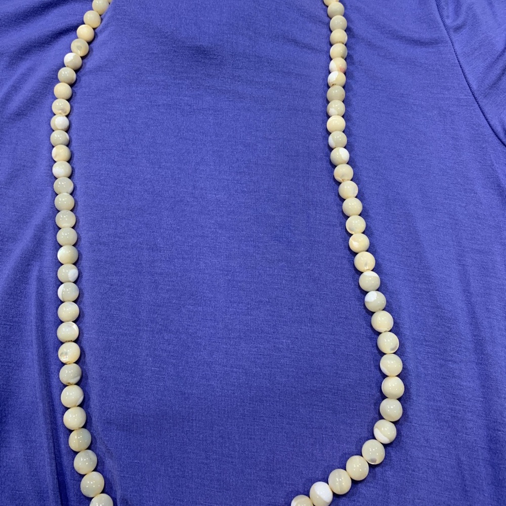 Imitation Mother of Pearl bead necklace